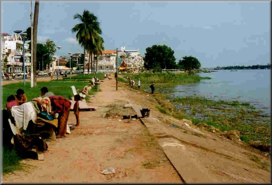 Le Tonlé Sap, face au Palais Royal.